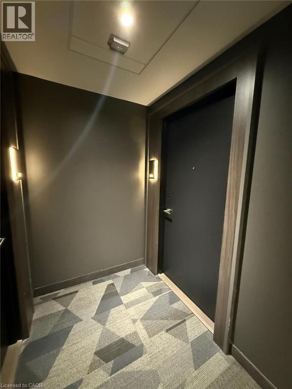 Photo du bâtiment - 641 King St W