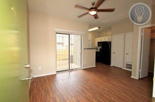 Foto del edificio - 6001 Menchaca Rd