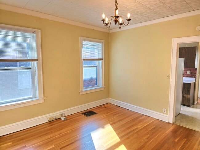 Building Photo - 7046 Forsyth Blvd