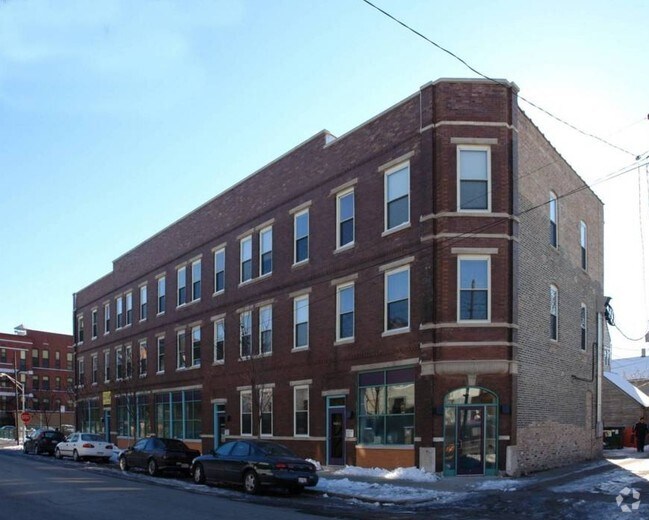 Foto del edificio - 4600 S Wood St