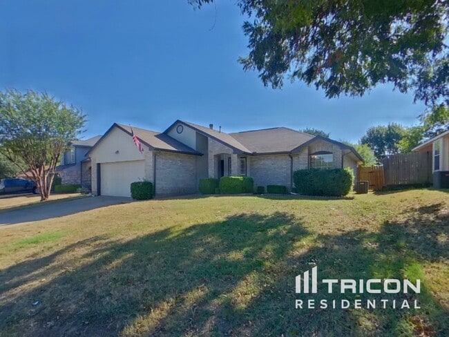 Building Photo - 8301 Cloverglen Ln