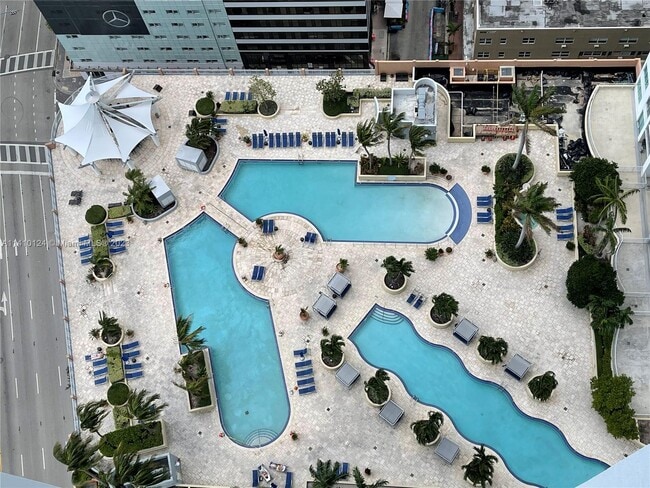 Building Photo - 244 Biscayne Blvd