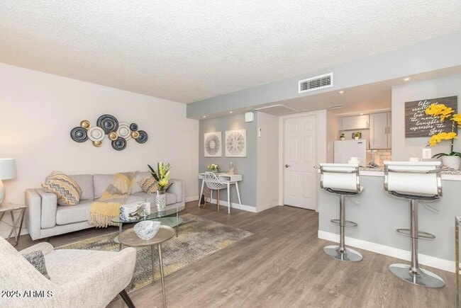 Photo - 2936 E Indian School Rd Apartment