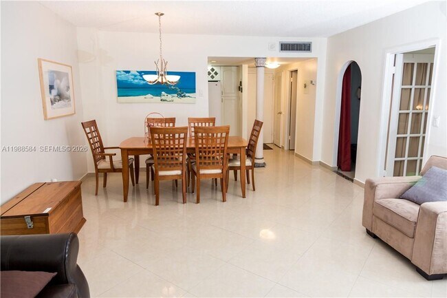 Foto del edificio - 3725 S Ocean Dr