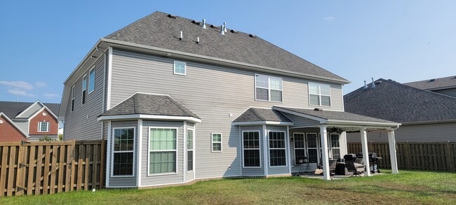 Building Photo - 1613 Cornelius Trce