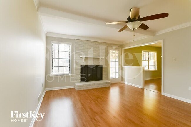 Foto del edificio - 7357 Doncaster Ln