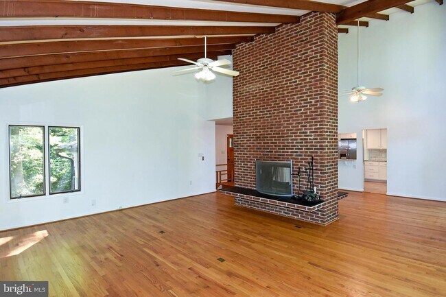 Building Photo - 14701 W Auburn Rd