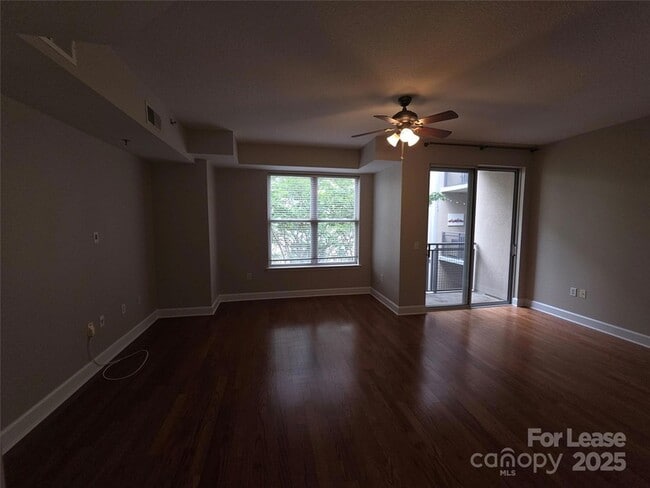 Foto del edificio - 1315 East Blvd