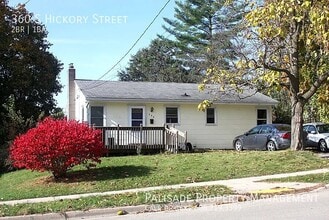 Building Photo - 360 S Hickory St
