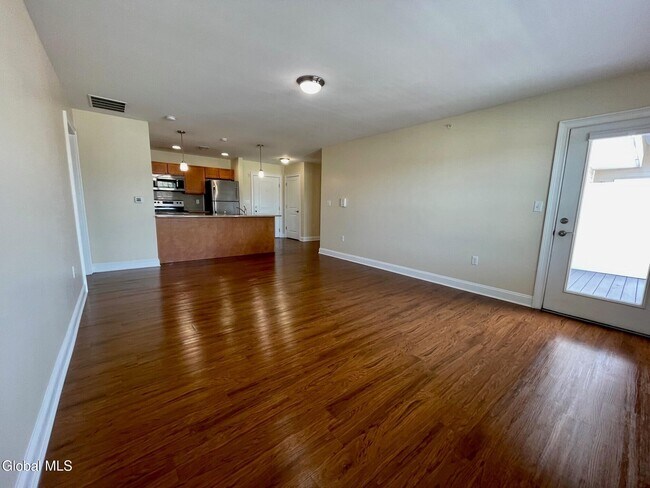 Building Photo - 60 Weibel Ave