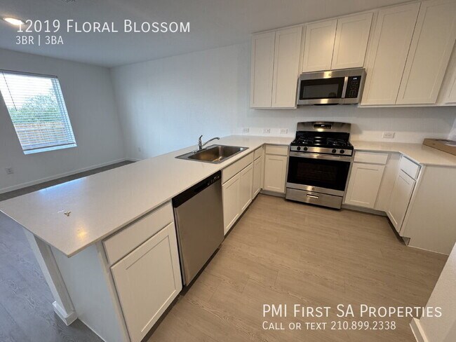 Foto del edificio - 12019 Floral Blossom