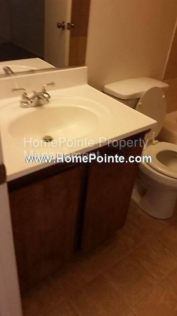 Building Photo - 5230 Greenberry Dr