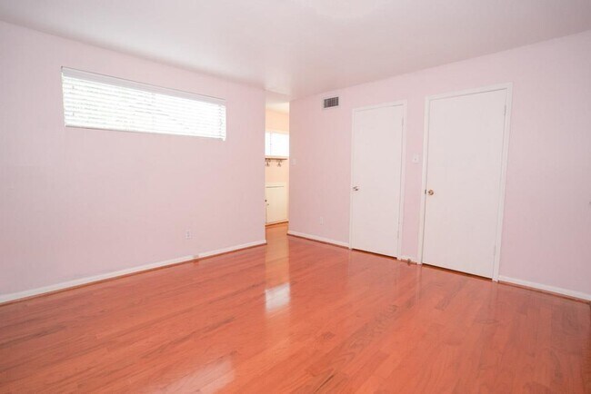 Foto del edificio - 907 Hawthorne St