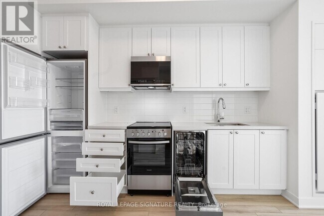 Photo du bâtiment - 51 Clarington Blvd