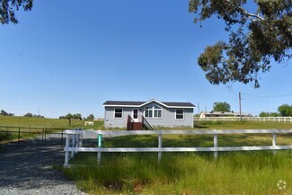 Building Photo - 13409 Montfort Ave