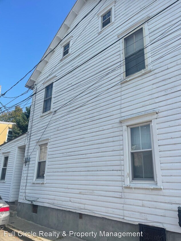 Building Photo - 1127 Emmett St