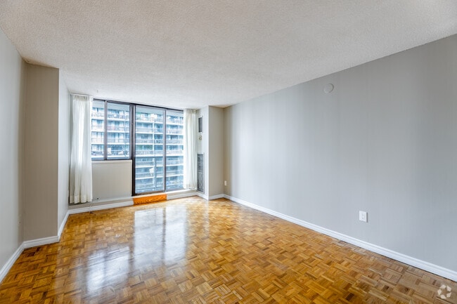 Bachelor - 420SF - Living Room - The Maples