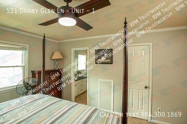 Building Photo - 521 Darby Glen Ln