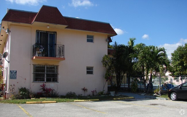 Foto del edificio - 1015 NW 45th Ave