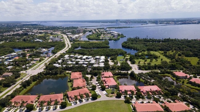 Building Photo - 13225 Silver Thorn Loop