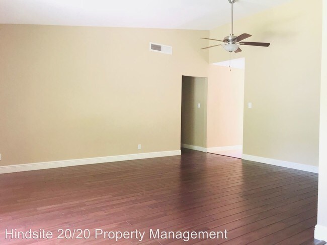 Building Photo - 10106 Missel Thrush Dr