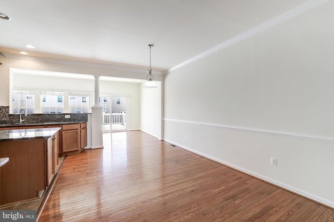 Foto del edificio - 25767 Double Bridle Terrace