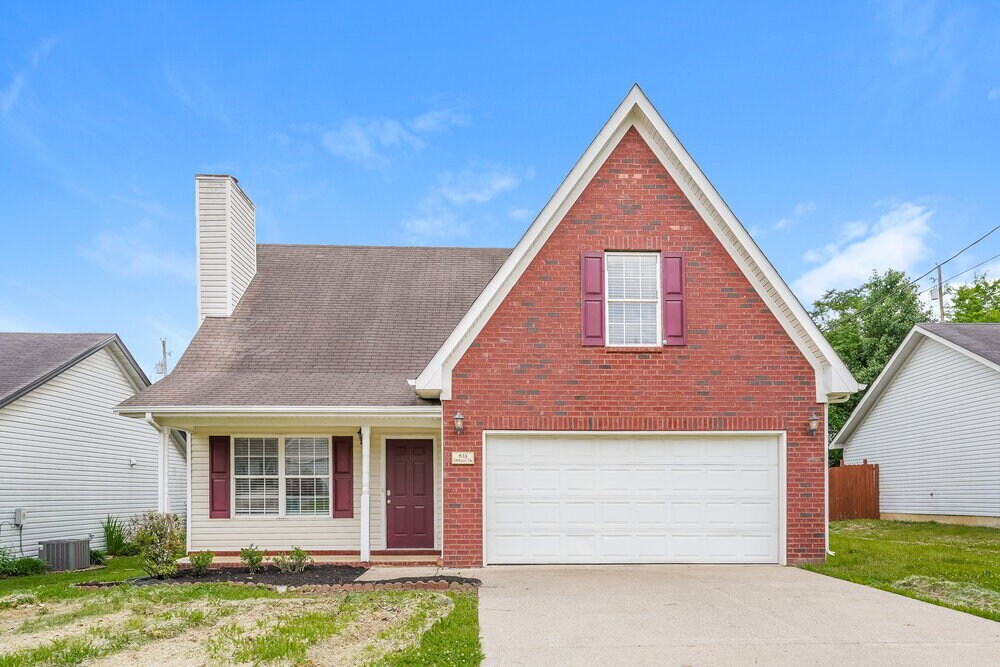 Primary Photo - 833 Lavergne Ln