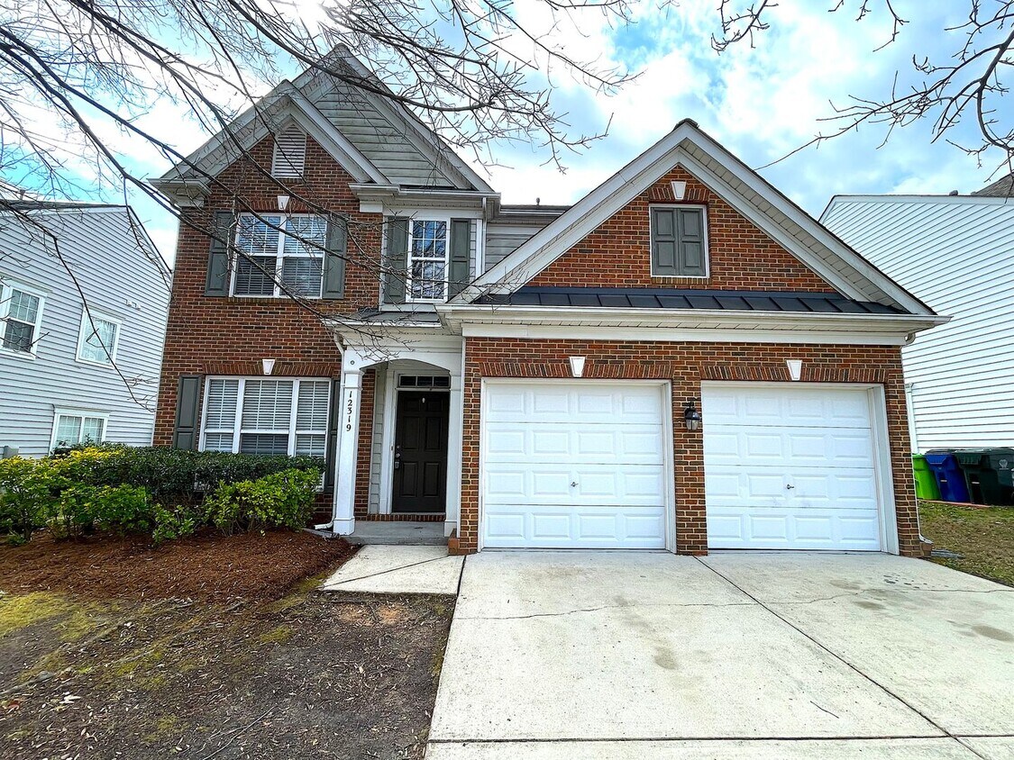 Primary Photo - Wakefield Plantation Single Family Home!!