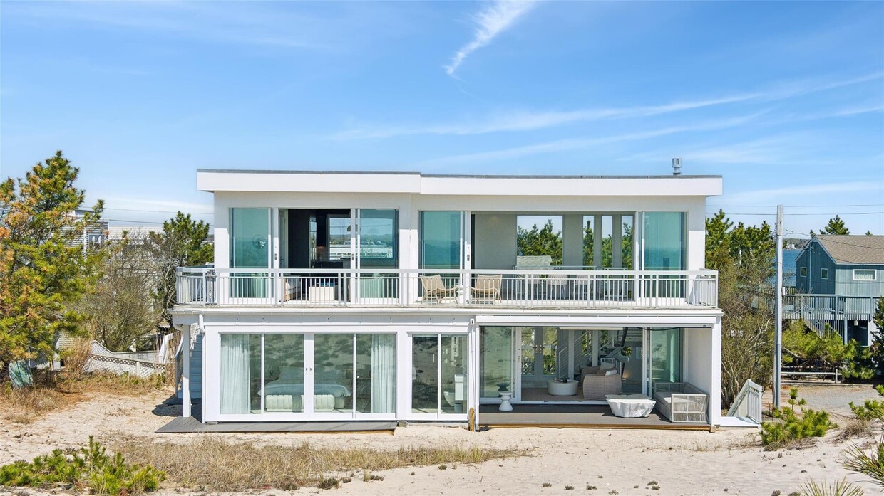 Primary Photo - 413B Dune Rd