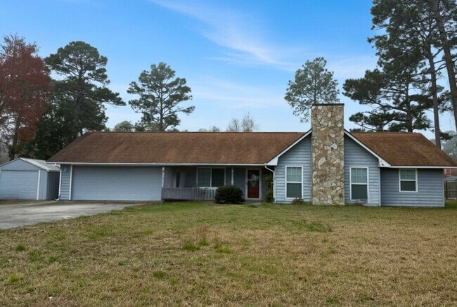 Foto del edificio - Spacious 3BR/2BA Home with Bonus Spaces & Large Fenced Yard