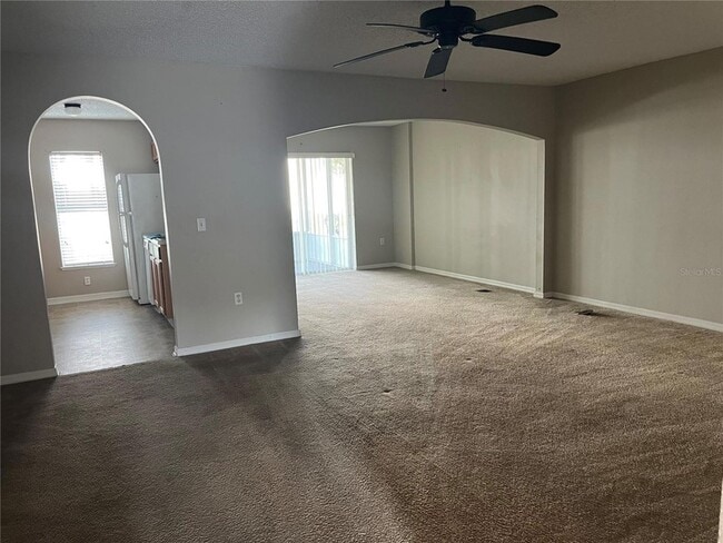 Foto del edificio - 2727 Merrieweather Ln