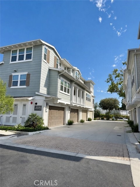 Building Photo - 2154 Andover Ln