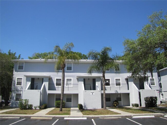 Foto del edificio - 7137 E Bank Dr