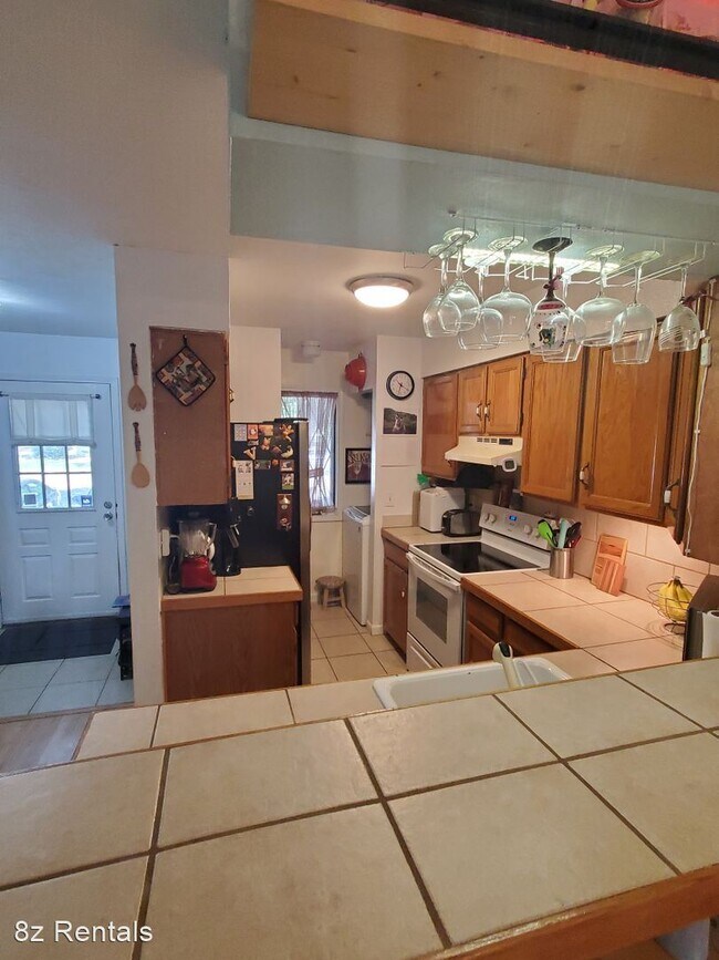 Building Photo - 2 br, 1.5 bath House - 1210 Milo Cir #B