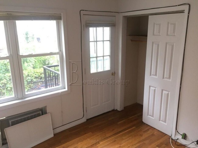 Building Photo - 2529 35th St