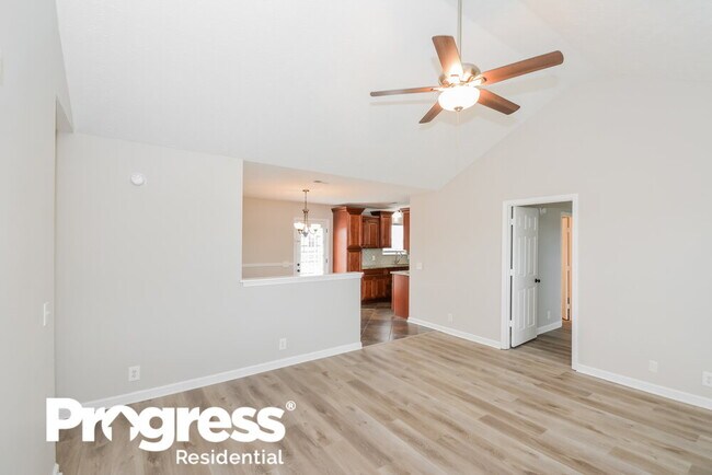 Foto del edificio - 891 Lavergne Ln