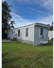Building Photo - 2537 Lakeview St