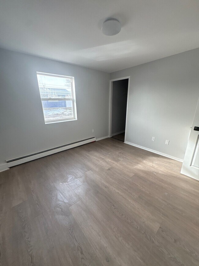 Building Photo - 17 Copp Ave