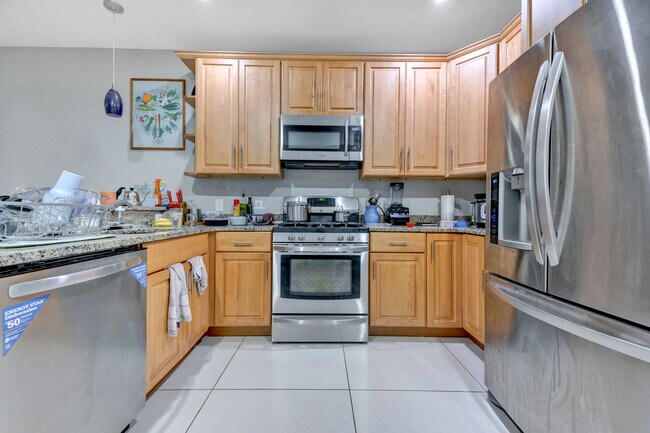 Foto del edificio - 1428 Newton St NW