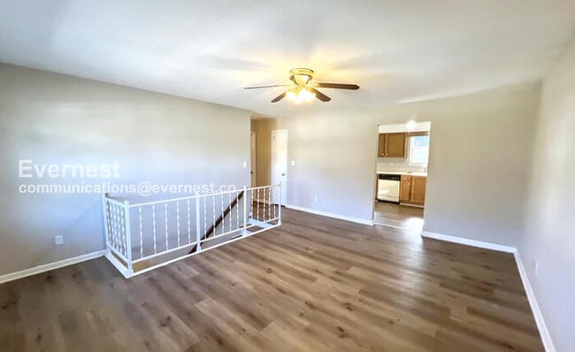 Building Photo - 3648 Missionaire Ave