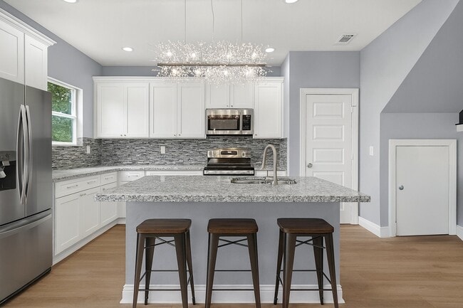 Foto del edificio - 3528 South St