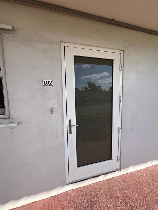 Foto del edificio - 6005 Del Lago Cir