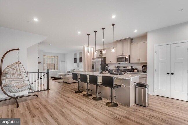 Building Photo - 5445 Billenca Ln