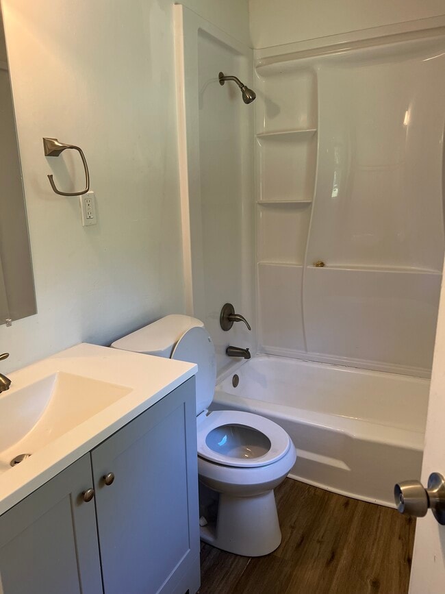 Building Photo - KRP-10th