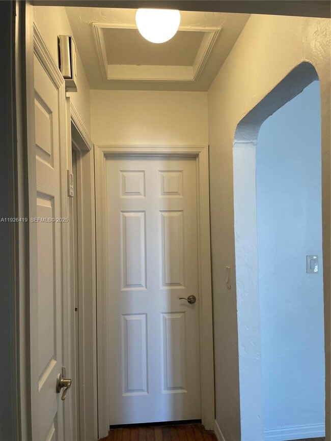 Building Photo - 1644 Arthur St