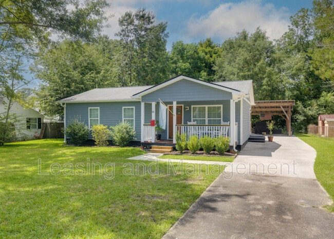 Photo - 62 Anita Dr House