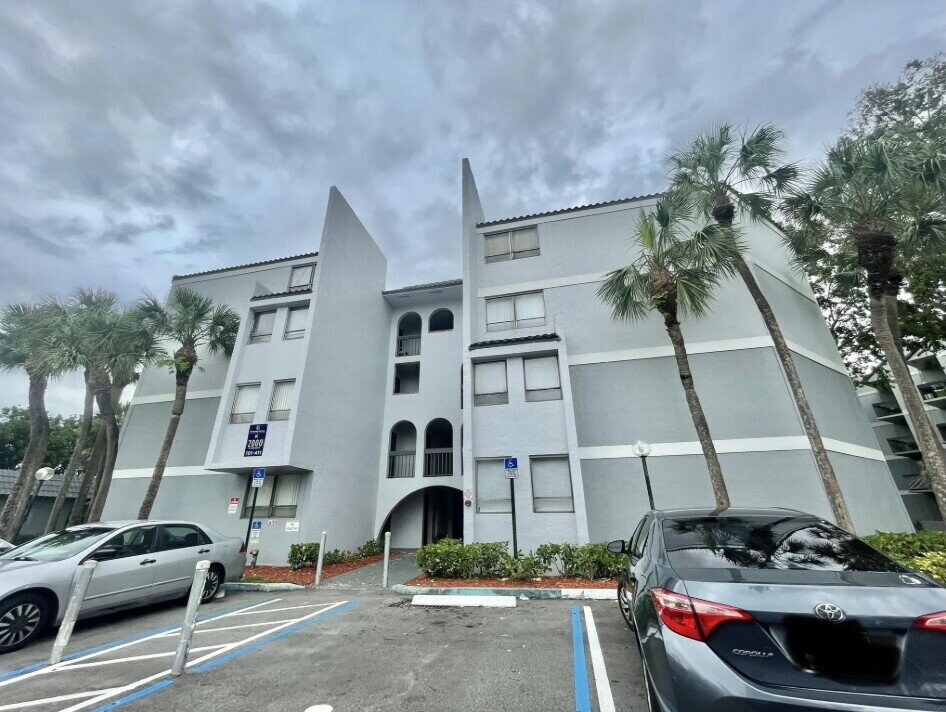 Foto principal - Cozy One Bedroom Condo close to Golf Course