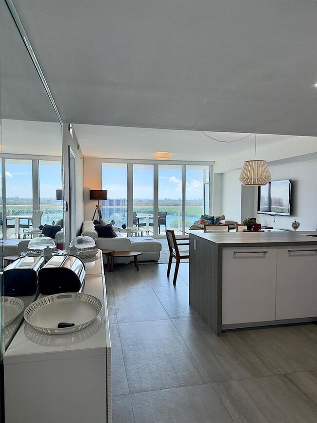 Foto del edificio - 400 Sunny Isles Blvd
