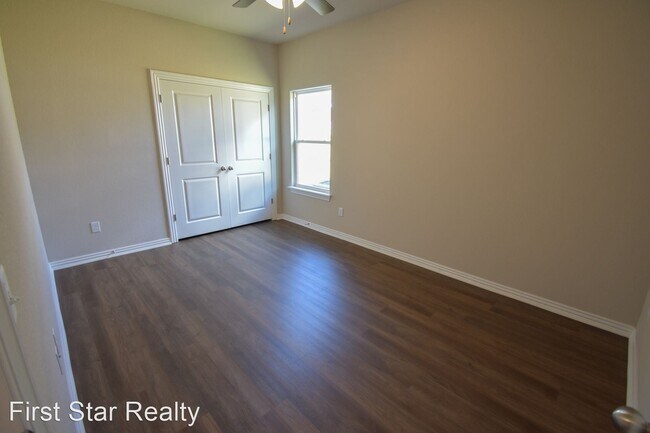 Foto del edificio - 3 br, 2 bath House - 201 Williams Ct