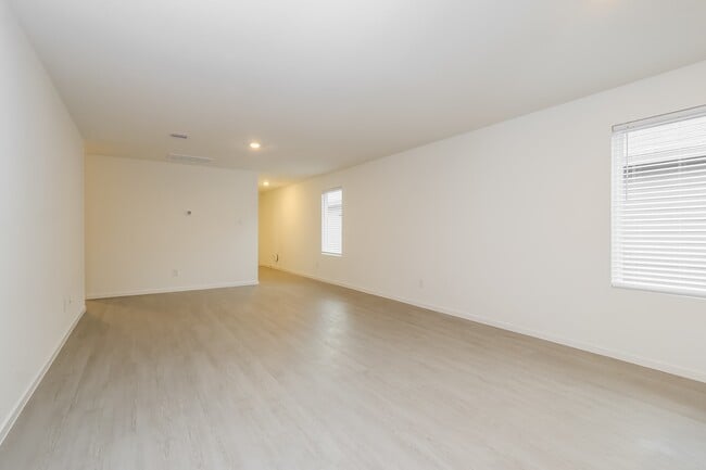 Building Photo - 10812 Bird Of Paradise Ln